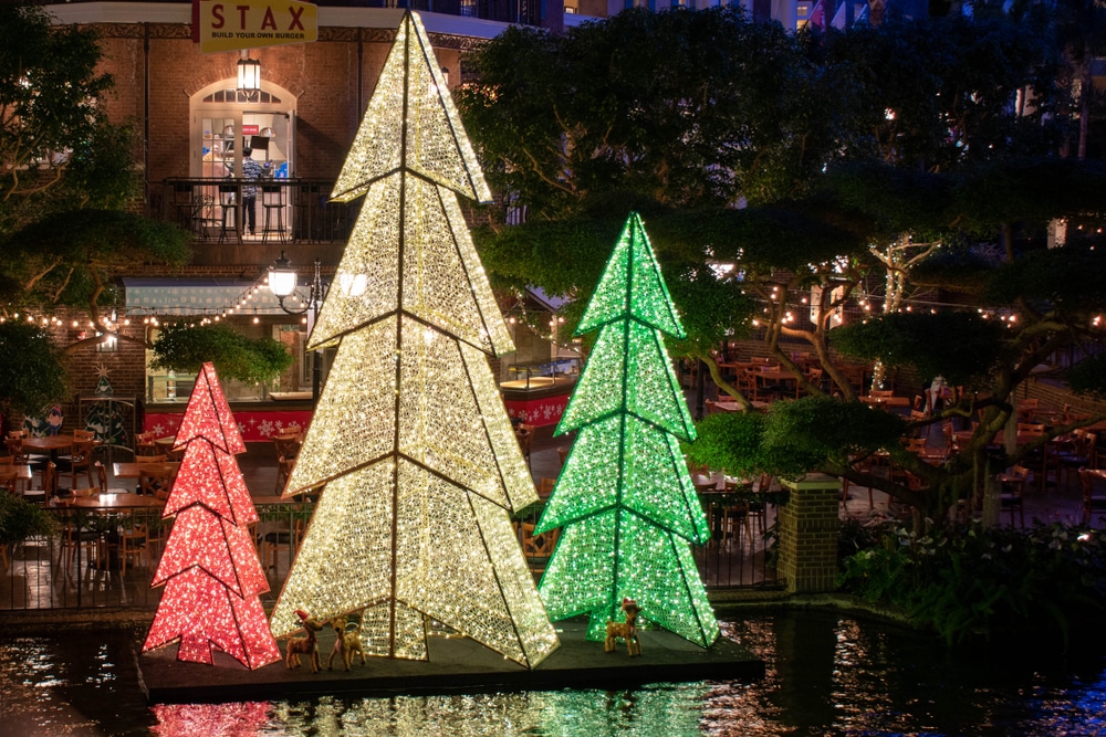 A Holiday extravaganza with lights and activities awaits at the Gaylord Opryland Christmas event