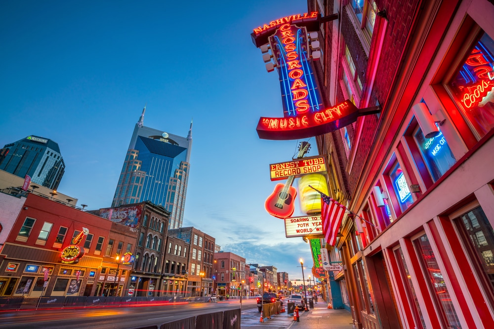 Explore Broadway Street and enjoy all the top things to do in Nashville this fall