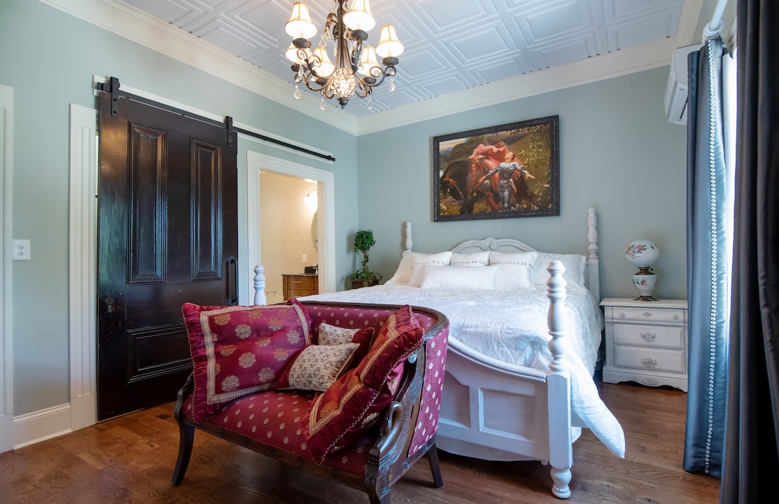 Romantic Getaway in Nashville, photo of a room at the Belle Air mansion in Tennessee
