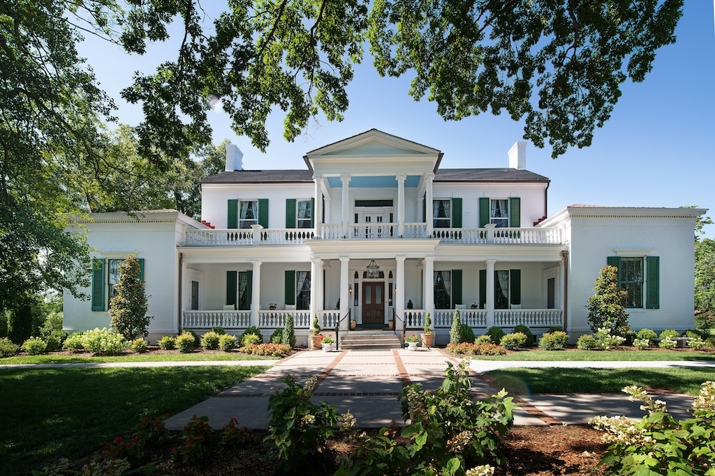 Nashville Bed and Breakfast, exterior shot of the beautiful mansion
