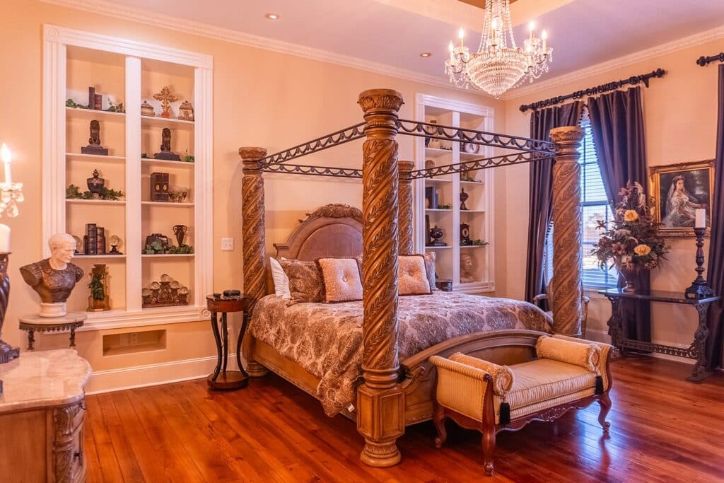 Part of our Tennessee wedding packages includes a honeymoon suite, a large four poster bed sits in one of our elegant guest rooms