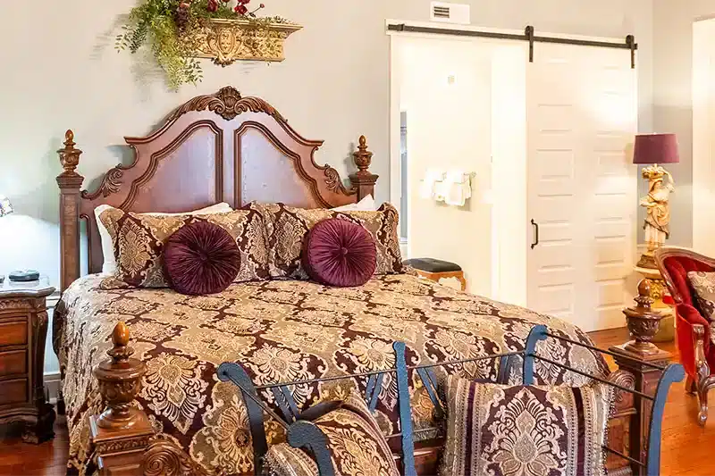 the Onyx Room in the Belle Air Mansion Nashville