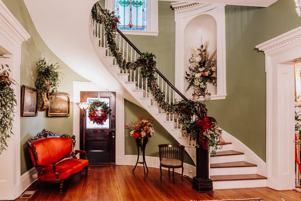 Belle Air Mansion - Christmas