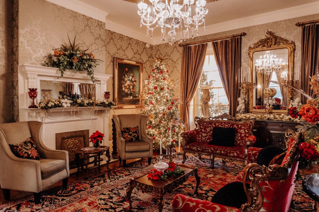 Belle Air Mansion - Christmas