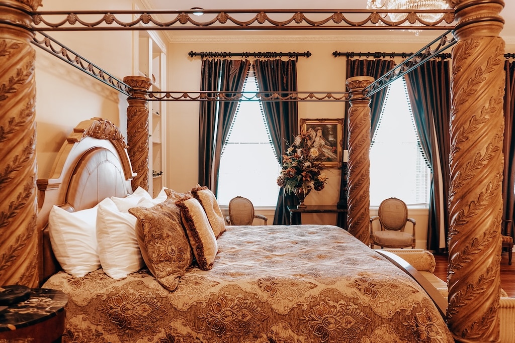 One of the most romantic things to do in Nashville is stay at our beautiful boutique hotel this winter